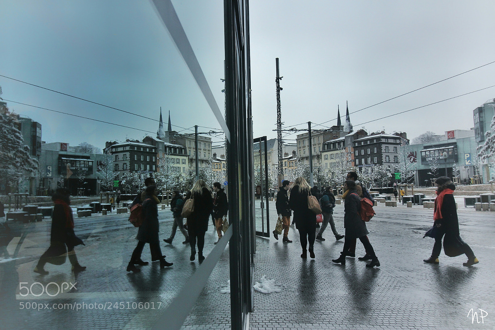 Canon EOS 60D sample photo. Rush hour photography
