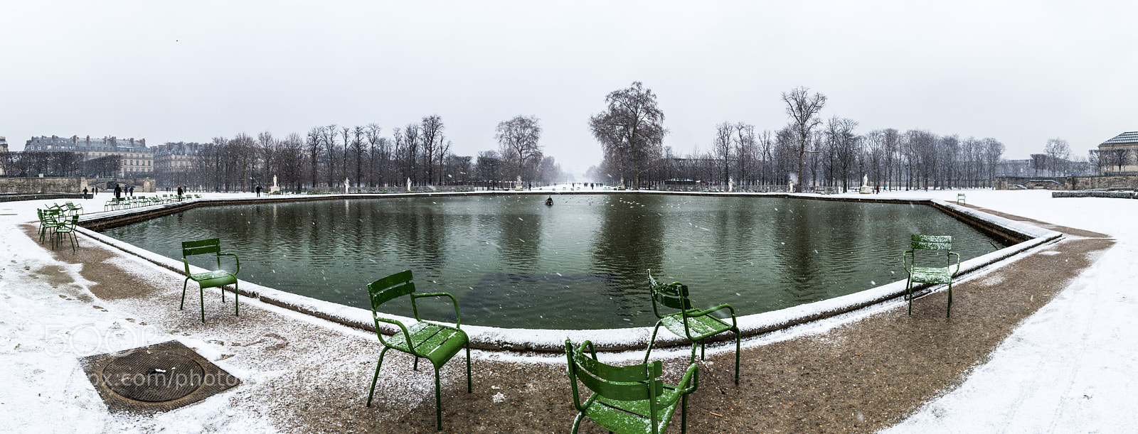 Nikon D3200 sample photo. Tuileries garden octogonal pool photography