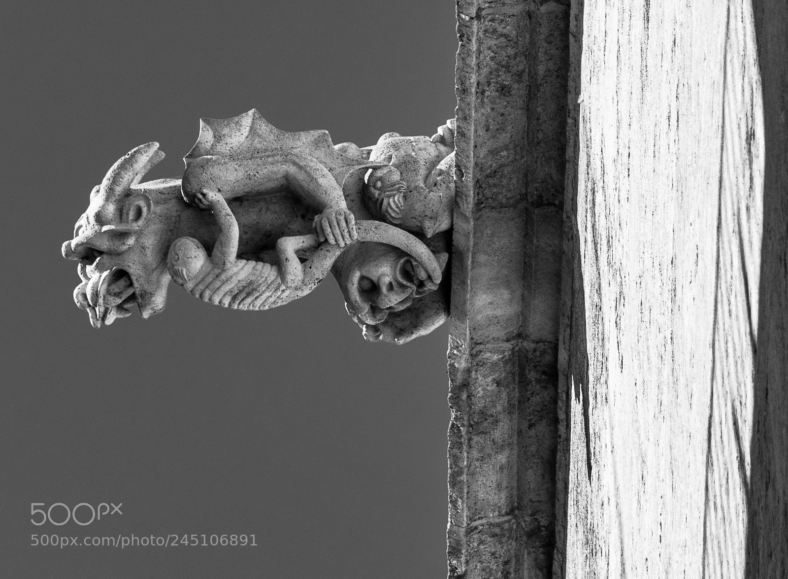 Sony Cyber-shot DSC-RX10 II sample photo. Carved stone figure la photography