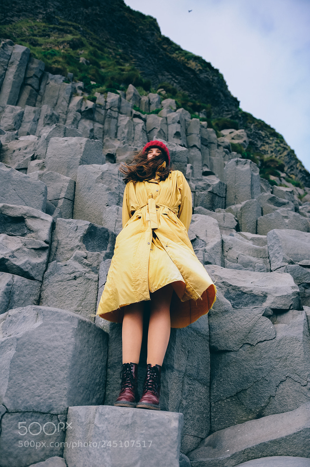 Nikon D90 sample photo. Yellow coat girl photography