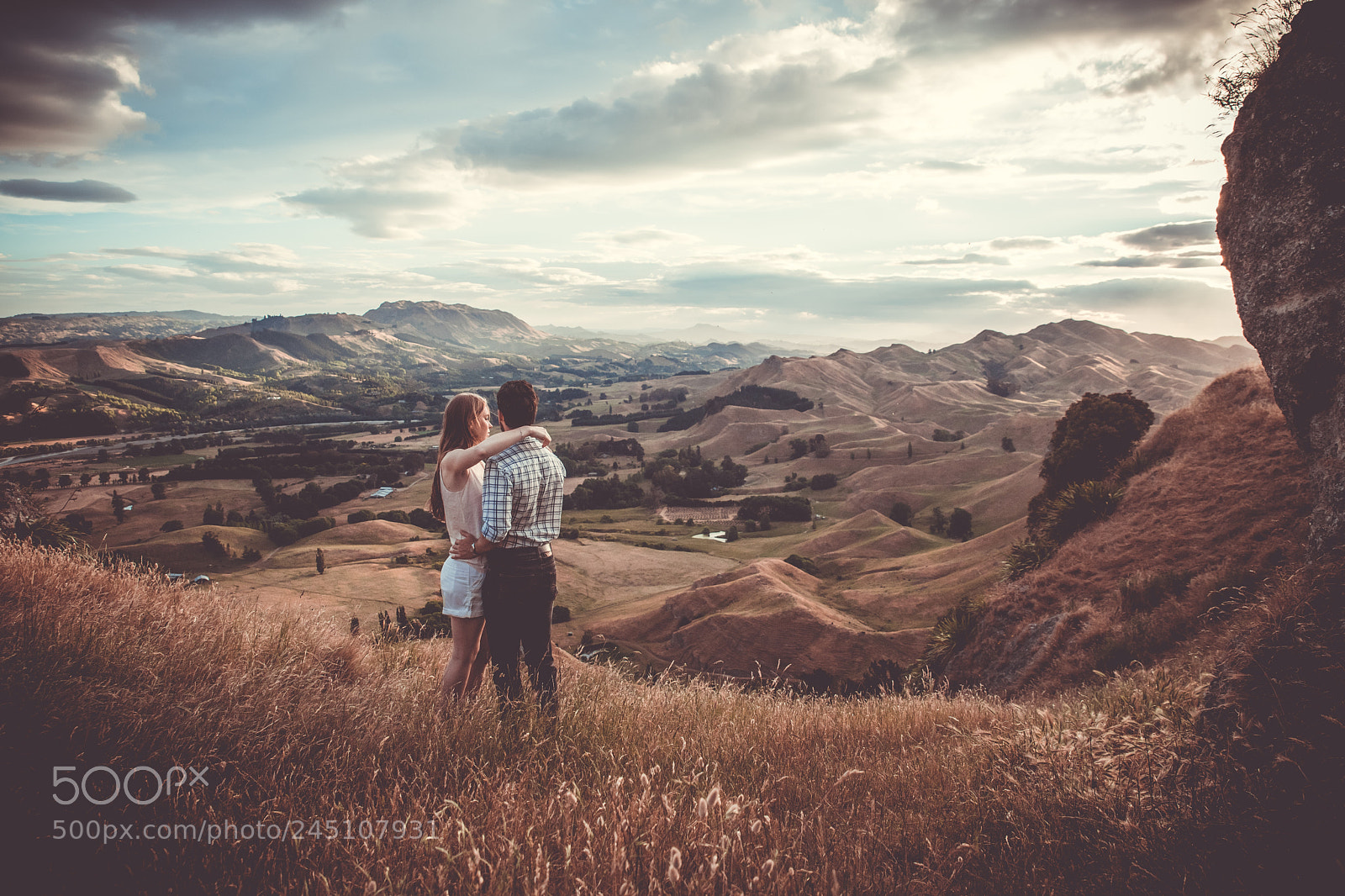 Canon EOS 6D Mark II sample photo. Couple at sunset photography