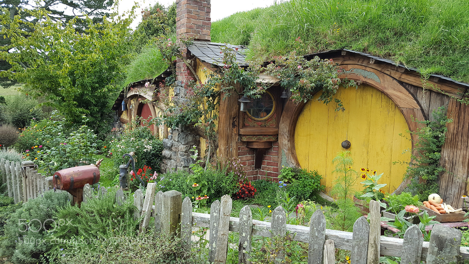 Samsung Galaxy S6 sample photo. Hobbit photography