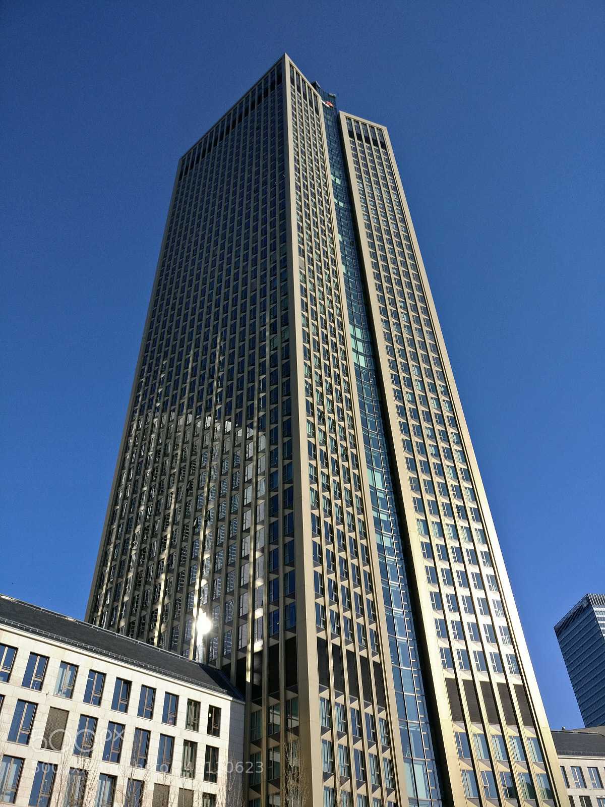 OnePlus A3003 sample photo. Frankfurt: tower 185 photography