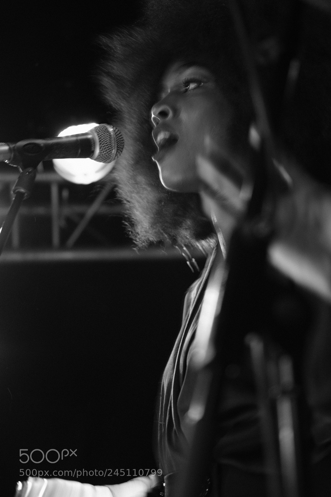 Fujifilm X-T2 sample photo. Leroy burgess live concert photography