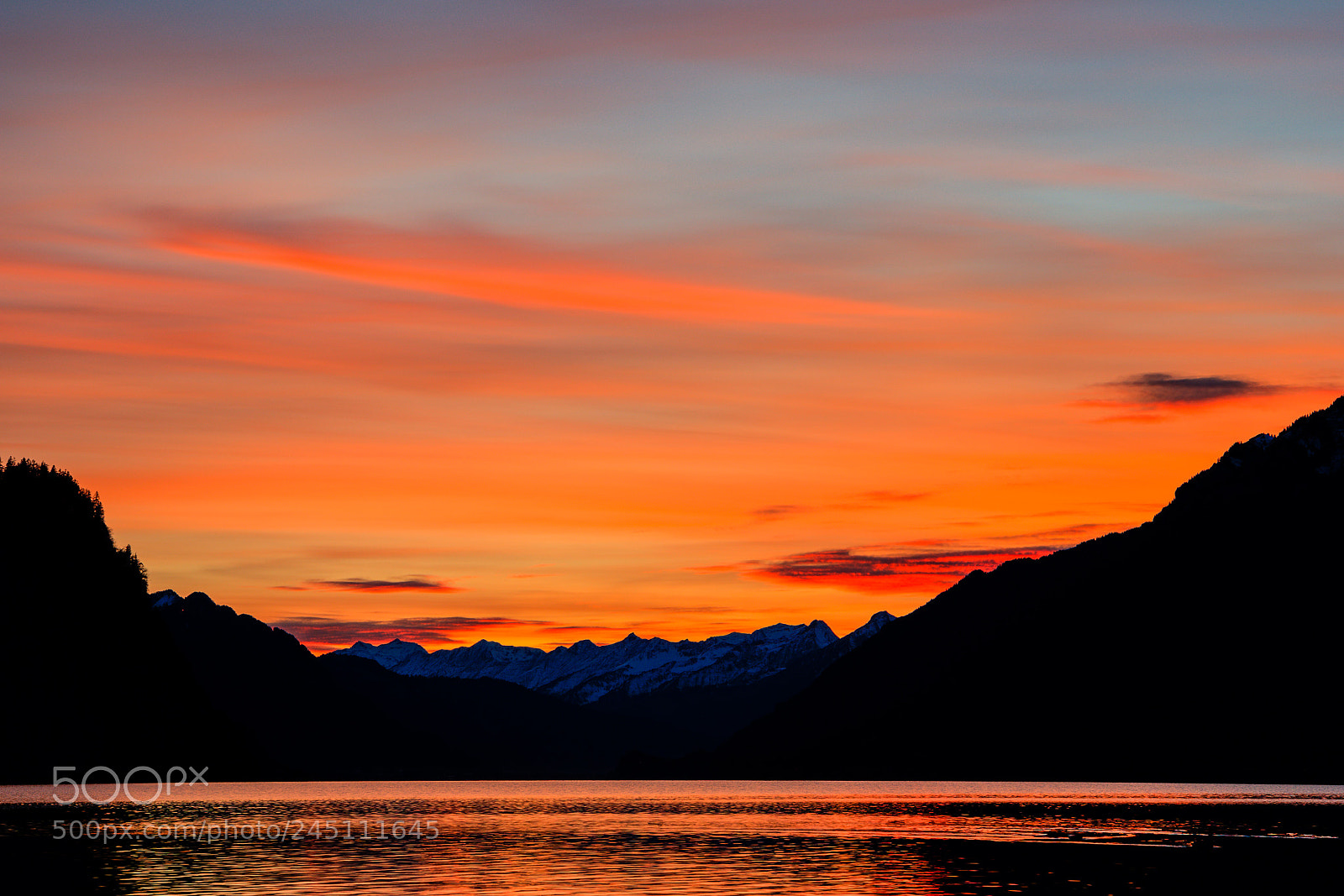Olympus OM-D E-M1 sample photo. Lake brienz sunset photography
