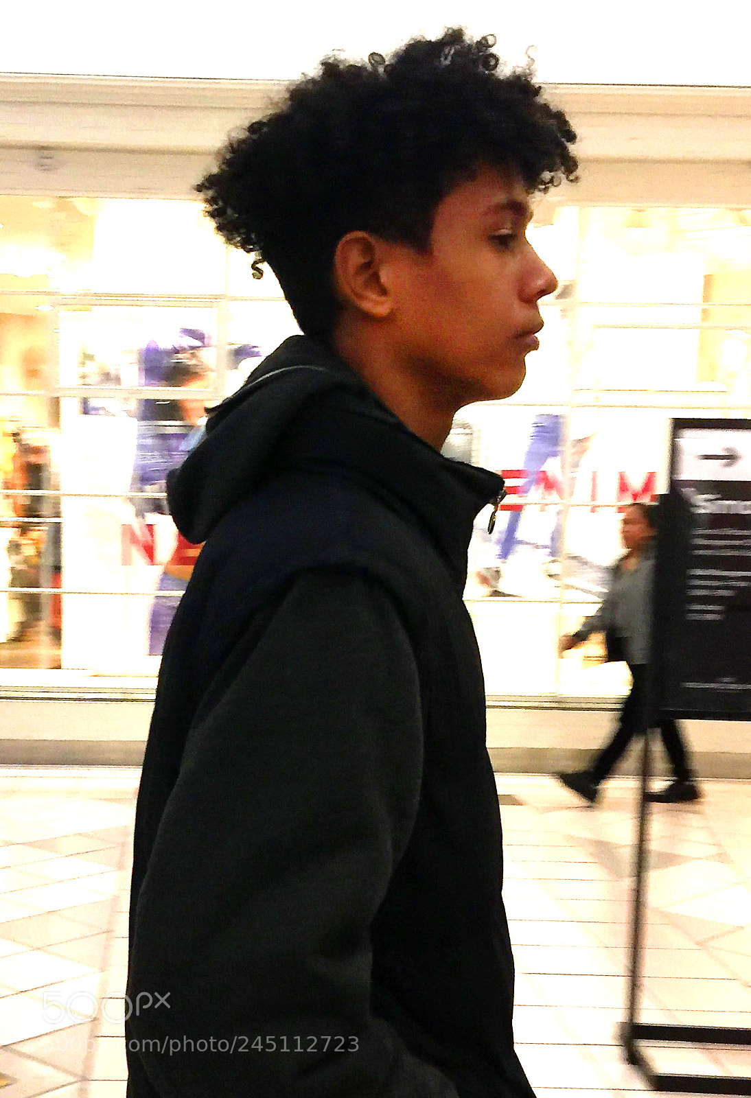 Apple iPhone 6 Plus sample photo. Walking in the mall photography