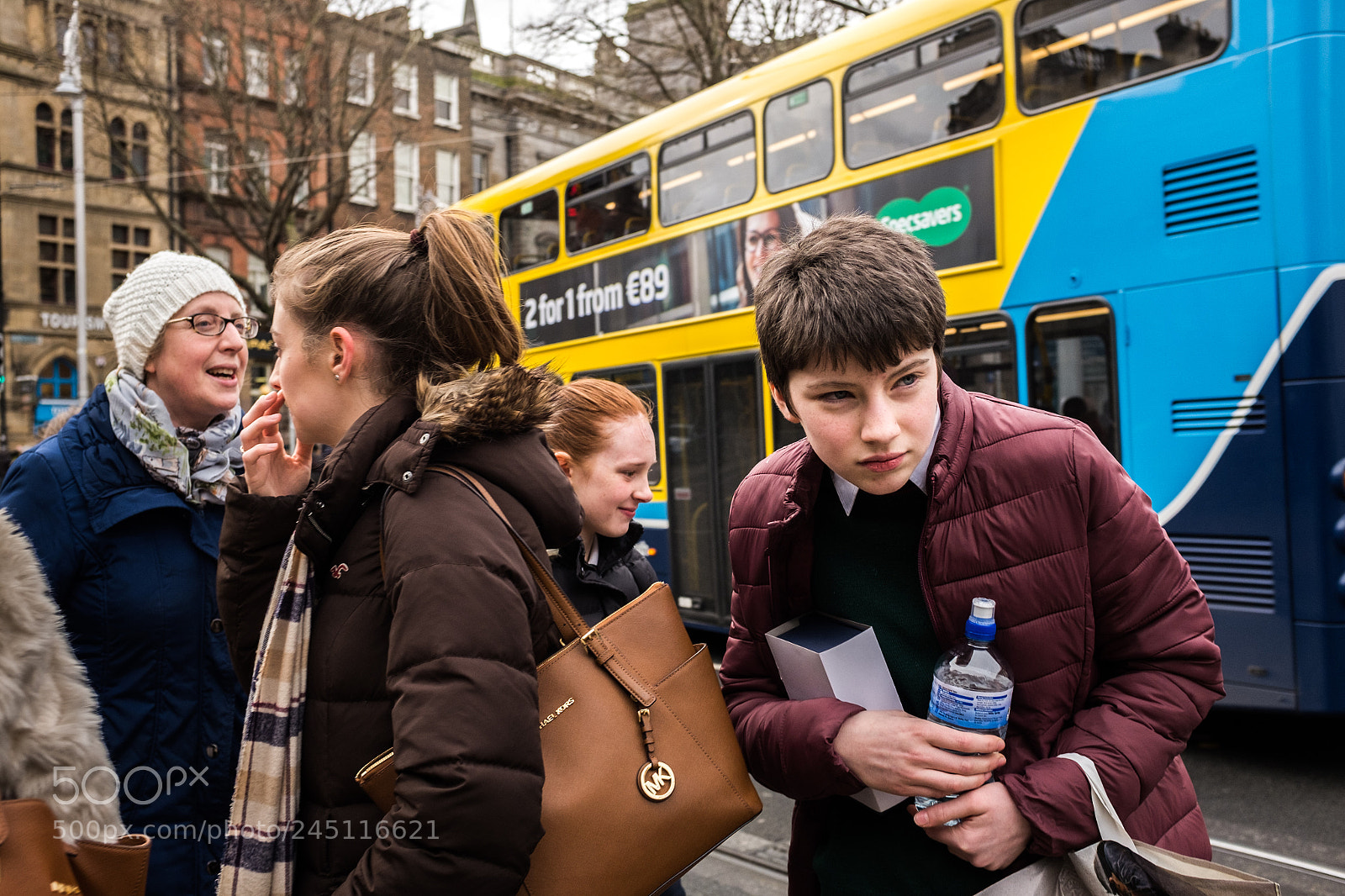 Fujifilm X100T sample photo. Sneaky photography