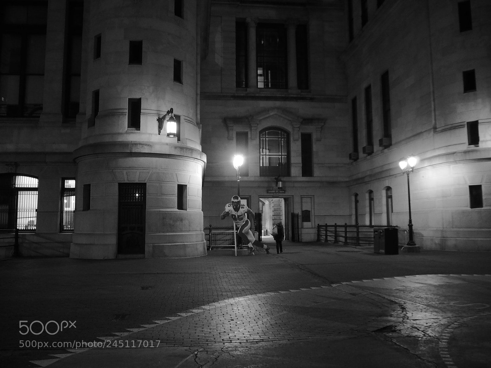 Olympus OM-D E-M10 II sample photo. City hall philadelphia photography