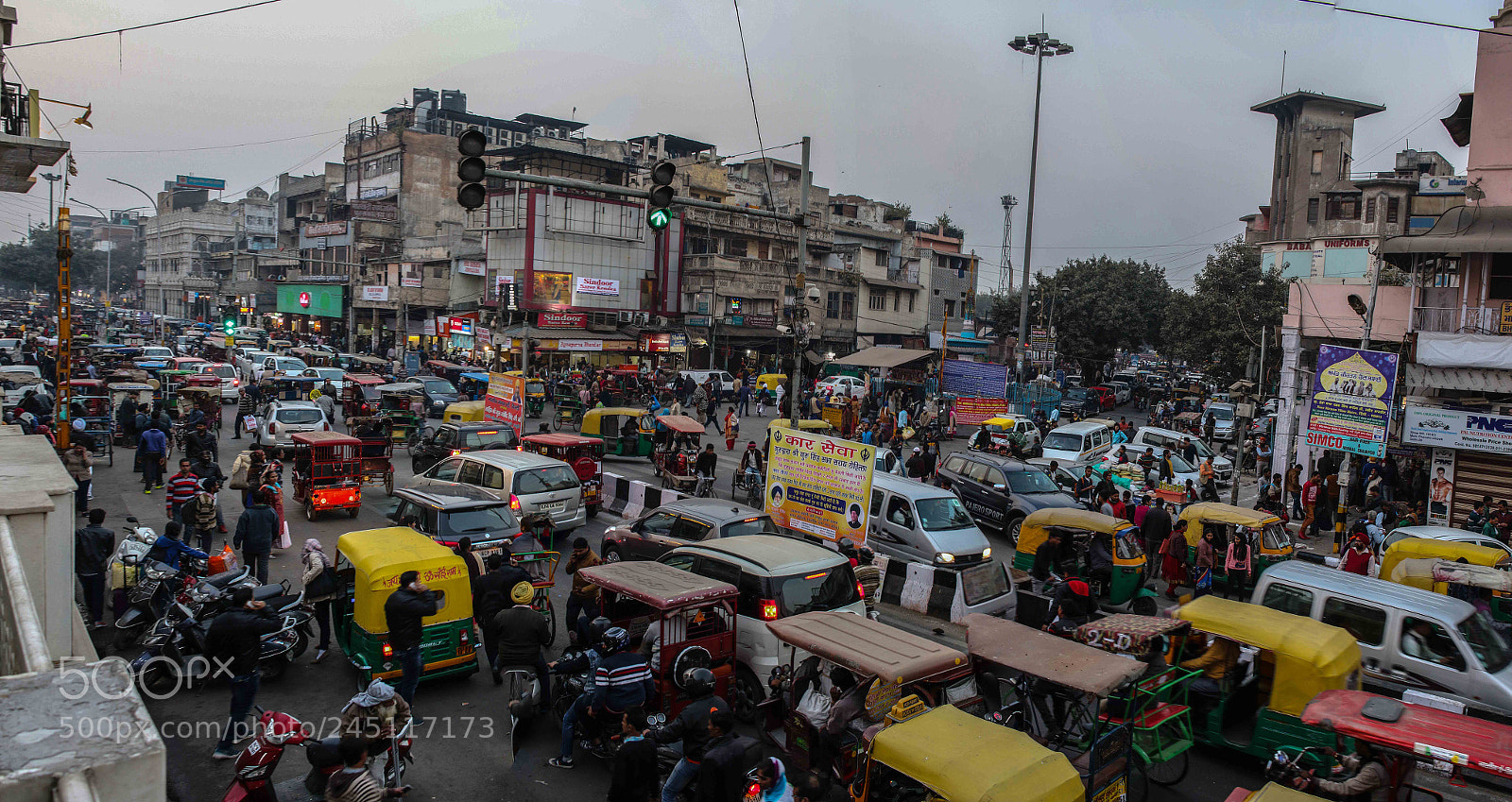 Canon EOS 7D Mark II sample photo. Old delhi interesction photography