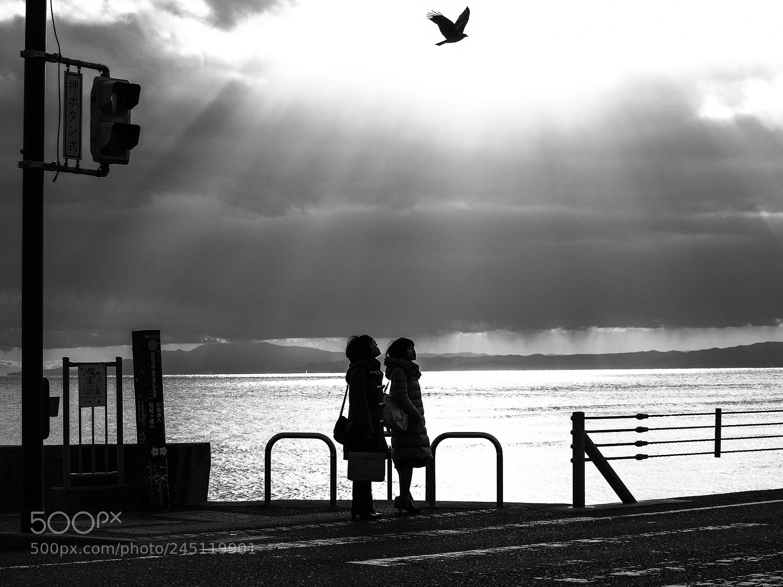Olympus OM-D E-M10 II sample photo. Girls at kamakura photography