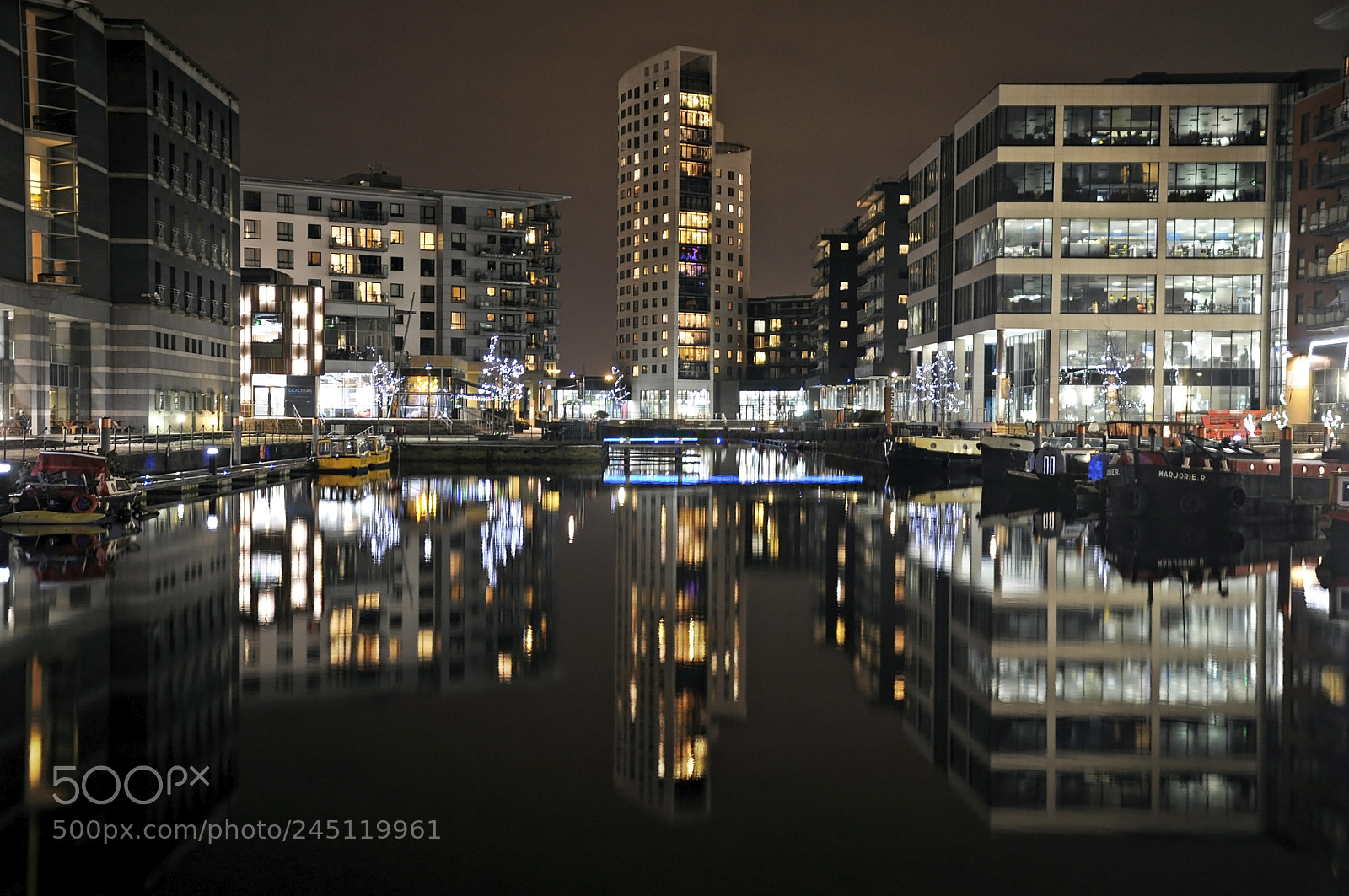 Nikon D90 sample photo. Leeds - docks. photography
