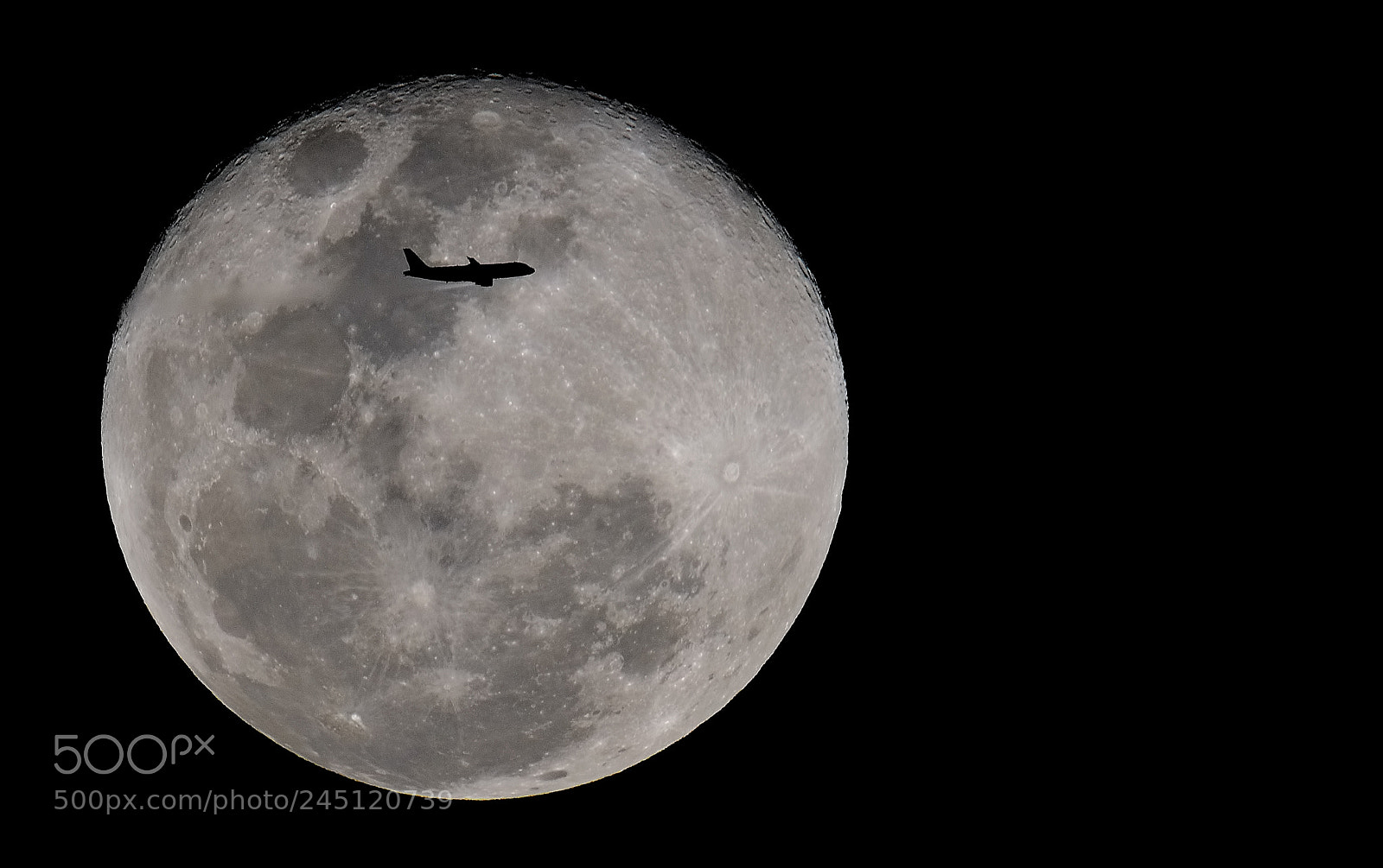 Nikon D850 sample photo. Moon on plane photography
