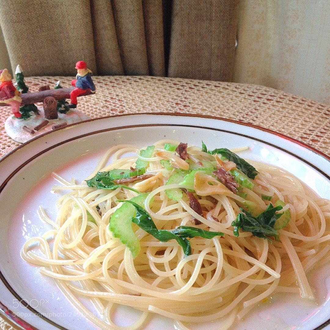 Apple iPad sample photo. Spaghetti with celery and photography