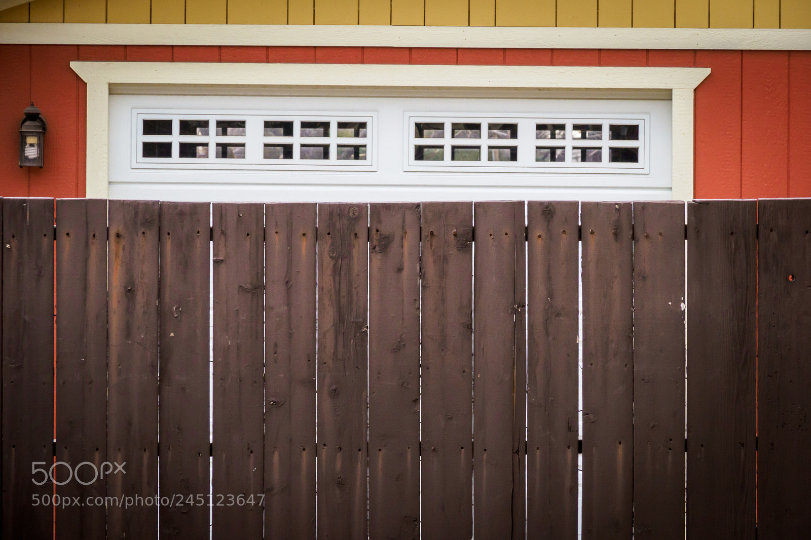 Olympus OM-D E-M1 Mark II sample photo. Garage door photography