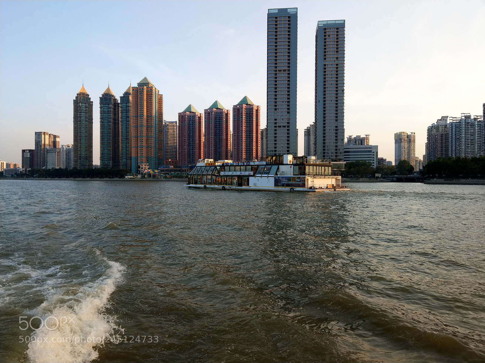 HTC U11 sample photo. Pearl river photography