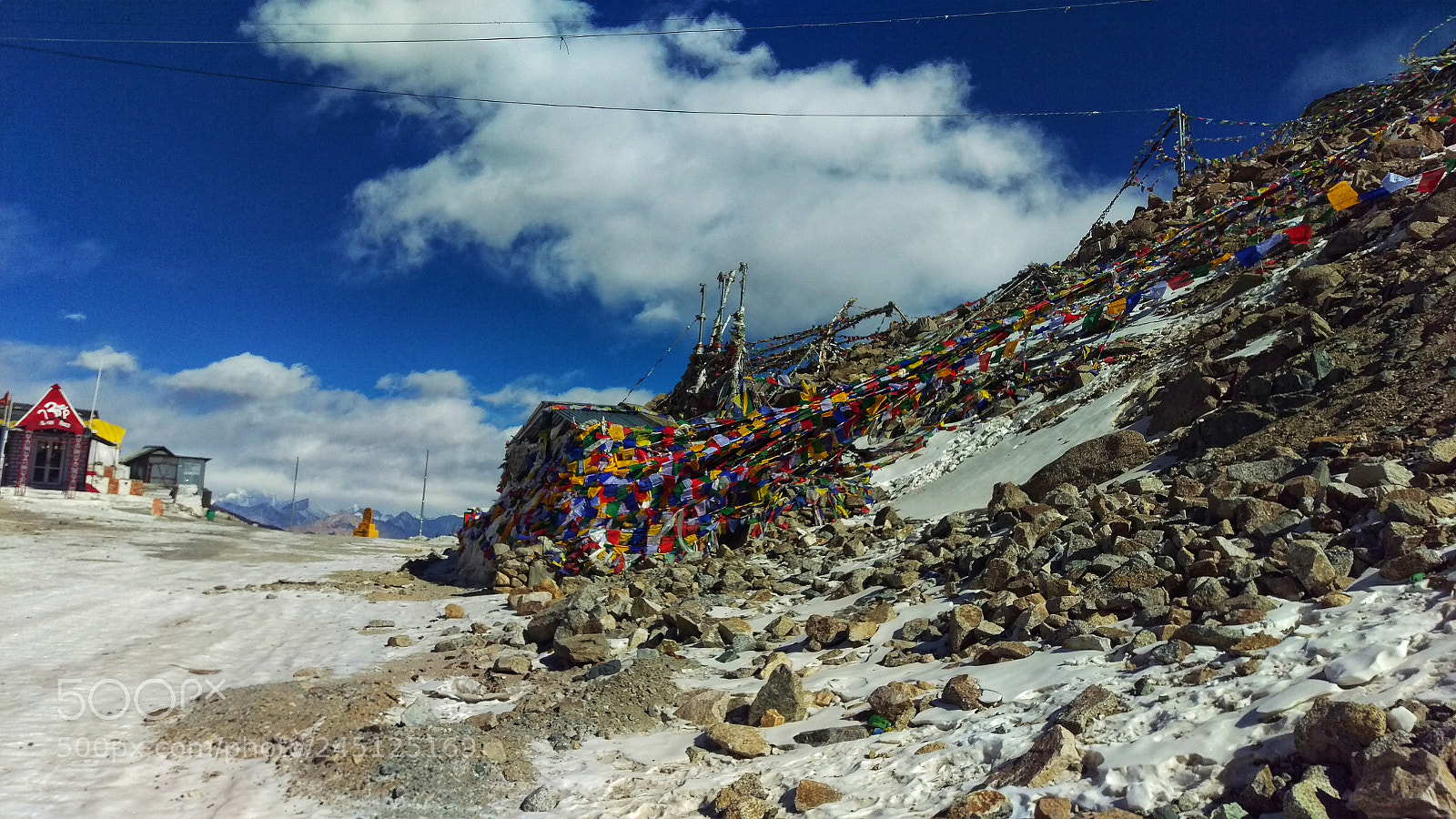HTC ONE M9 sample photo. At 18380 ft! photography