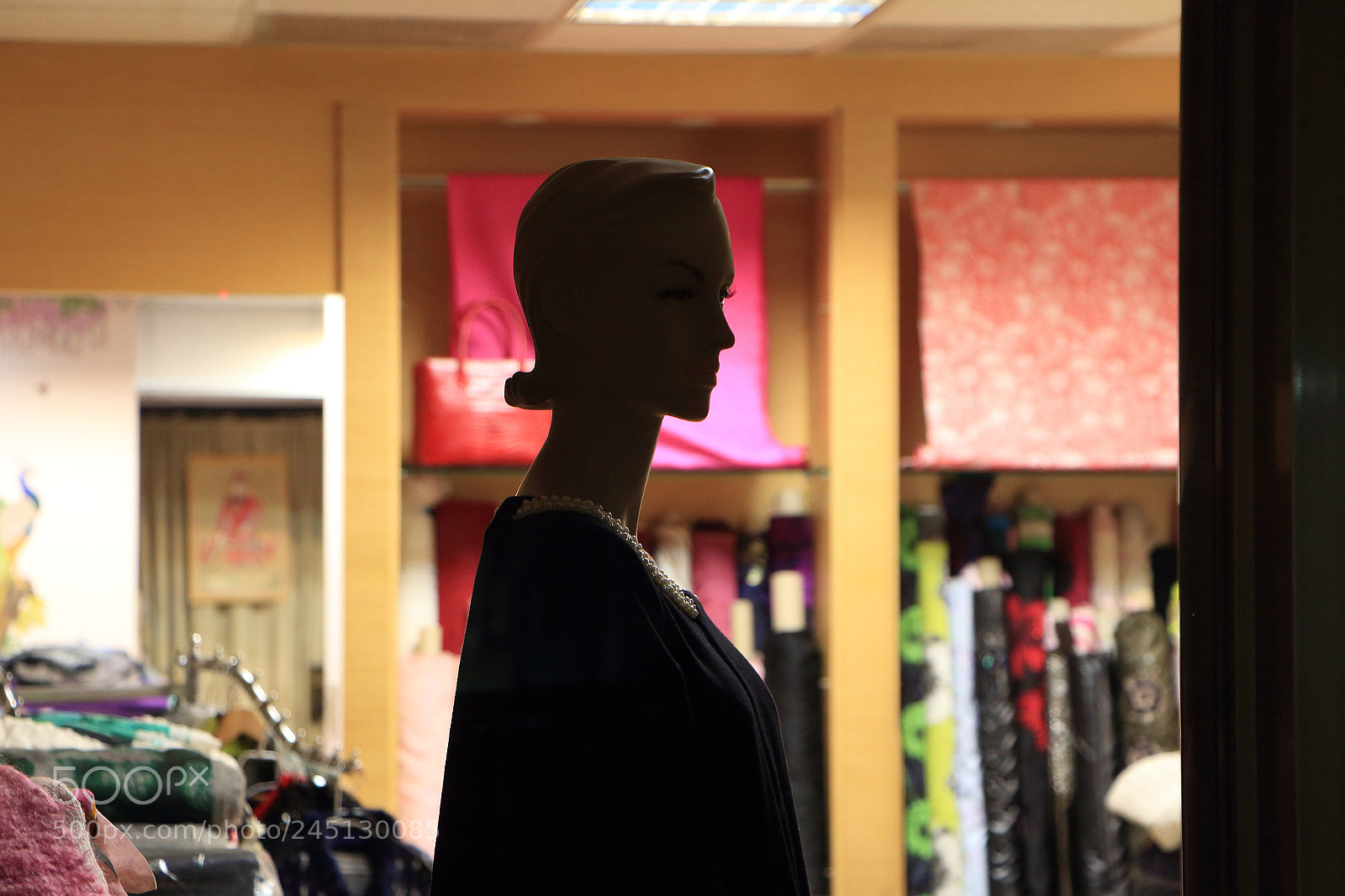 Canon EOS 650D (EOS Rebel T4i / EOS Kiss X6i) sample photo. #behind_faces photography