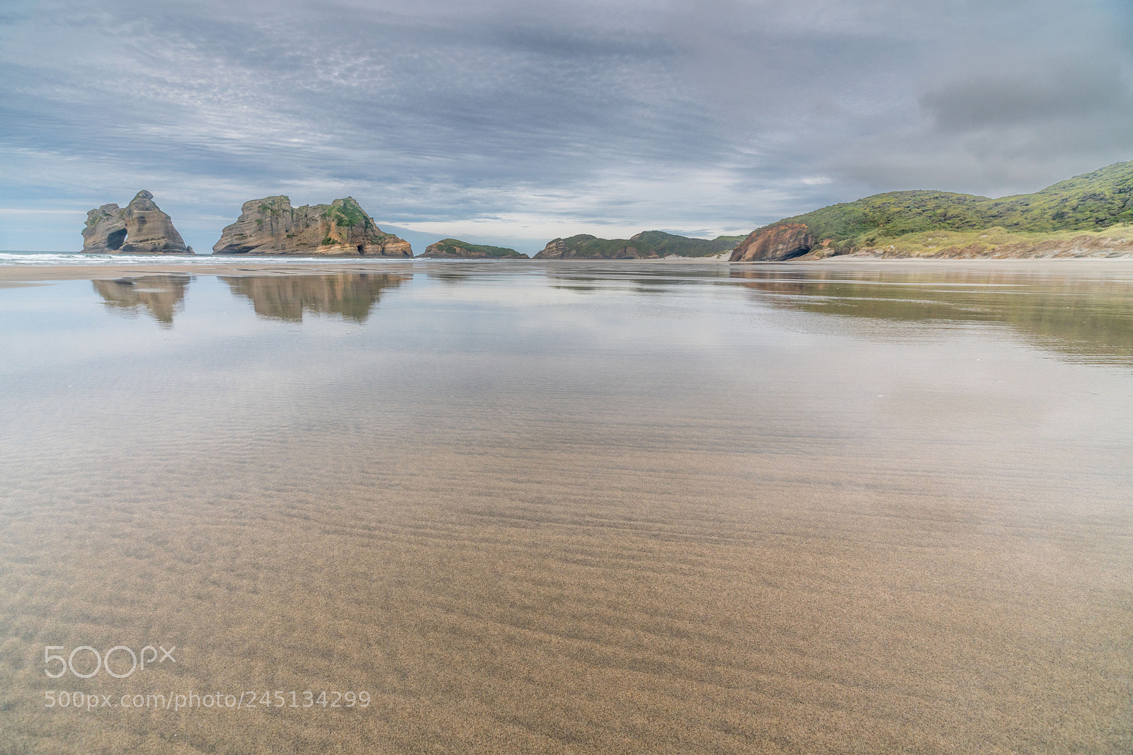 Sony a99 II sample photo. Wharariki beach reflection photography