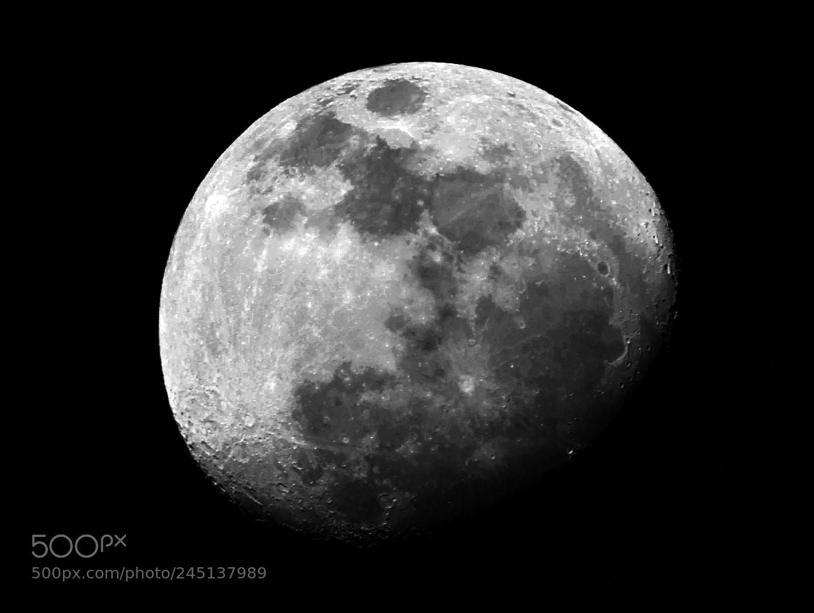 Canon PowerShot D30 sample photo. Crescent moon photography