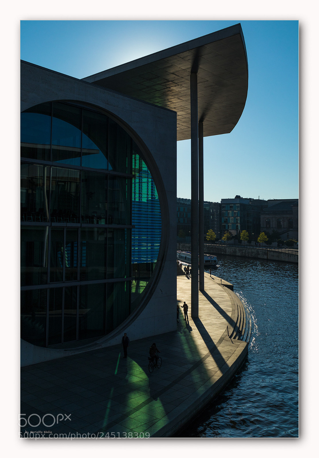 Canon EOS M5 sample photo. Walking around the regierungsviertel photography