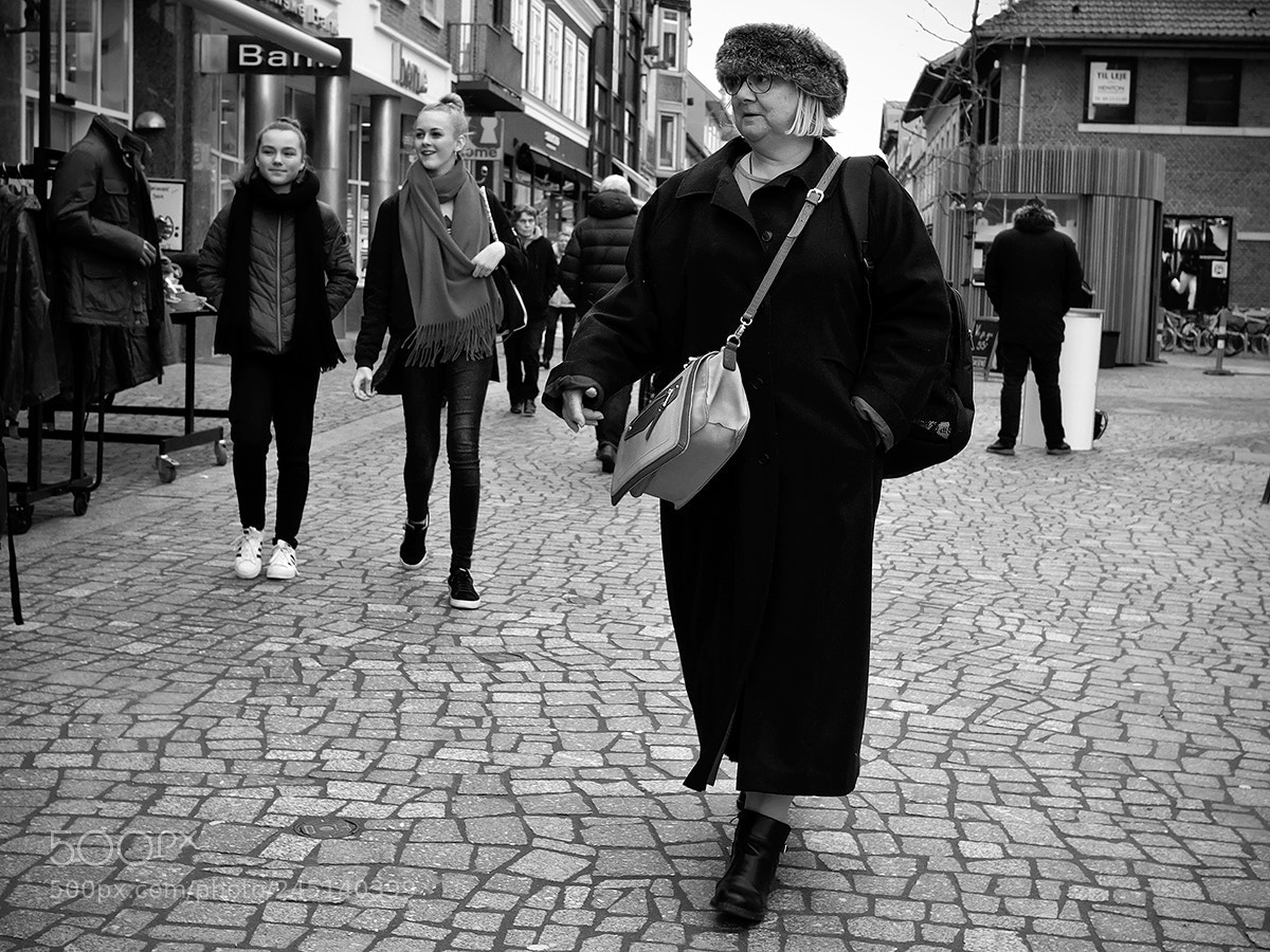 Fujifilm X-Pro2 sample photo. Different clothes in the photography