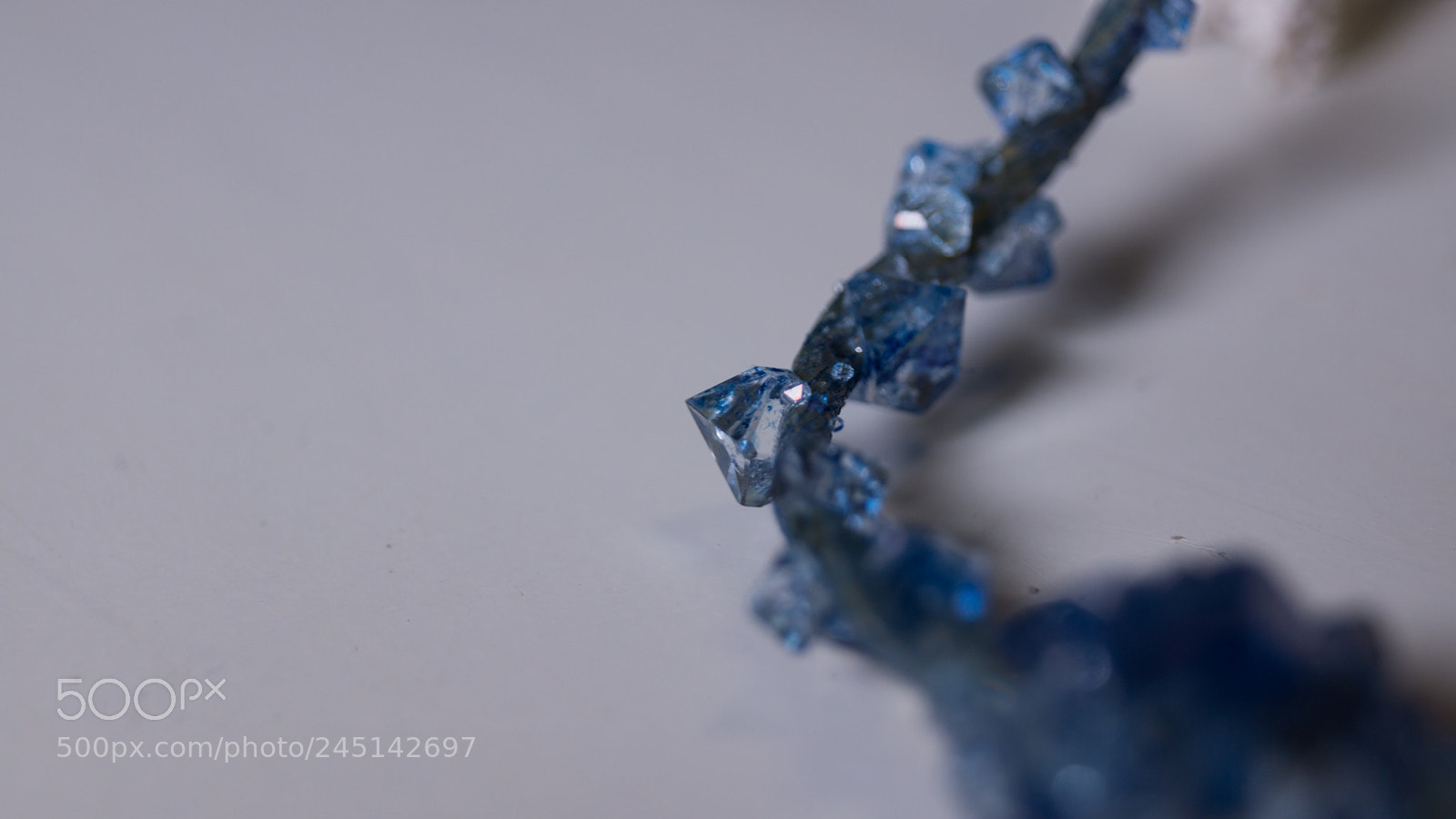 Sony SLT-A65 (SLT-A65V) sample photo. Crystals on a rope photography