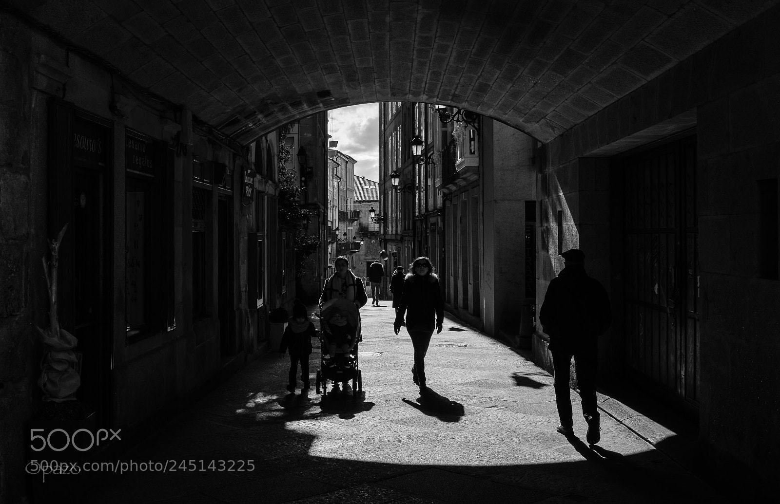 Fujifilm X100F sample photo. Calles de ourense. photography