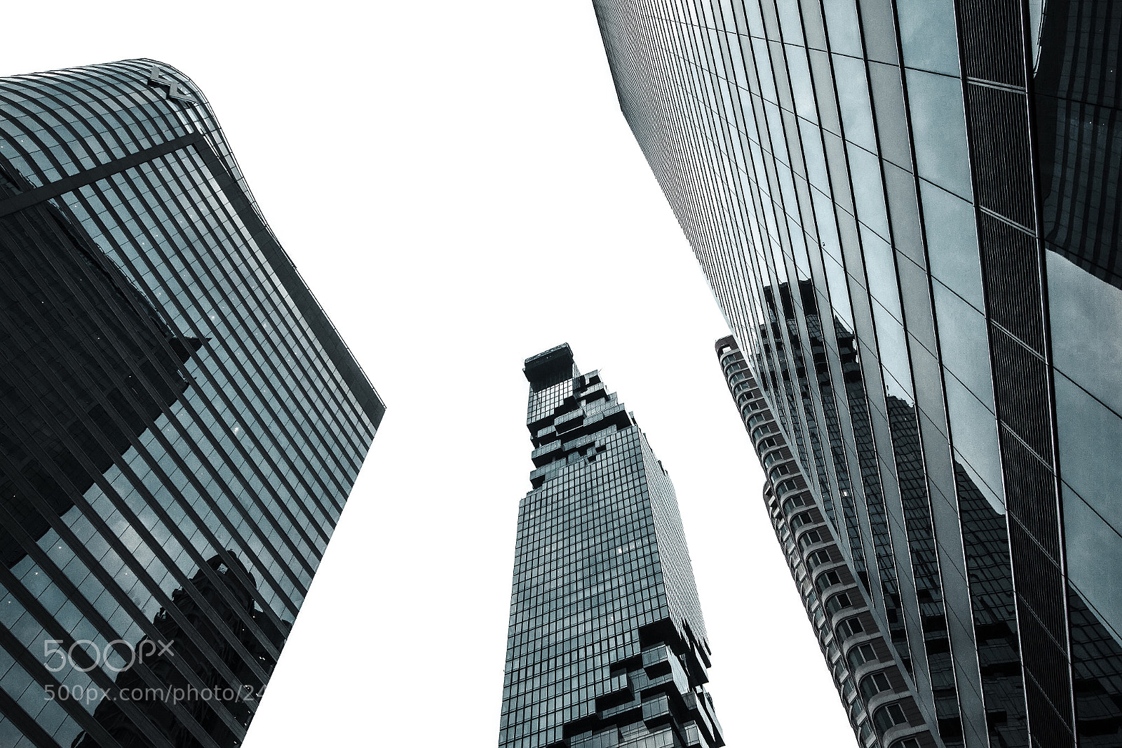 Canon EOS 650D (EOS Rebel T4i / EOS Kiss X6i) sample photo. Mahanakorn tower photography