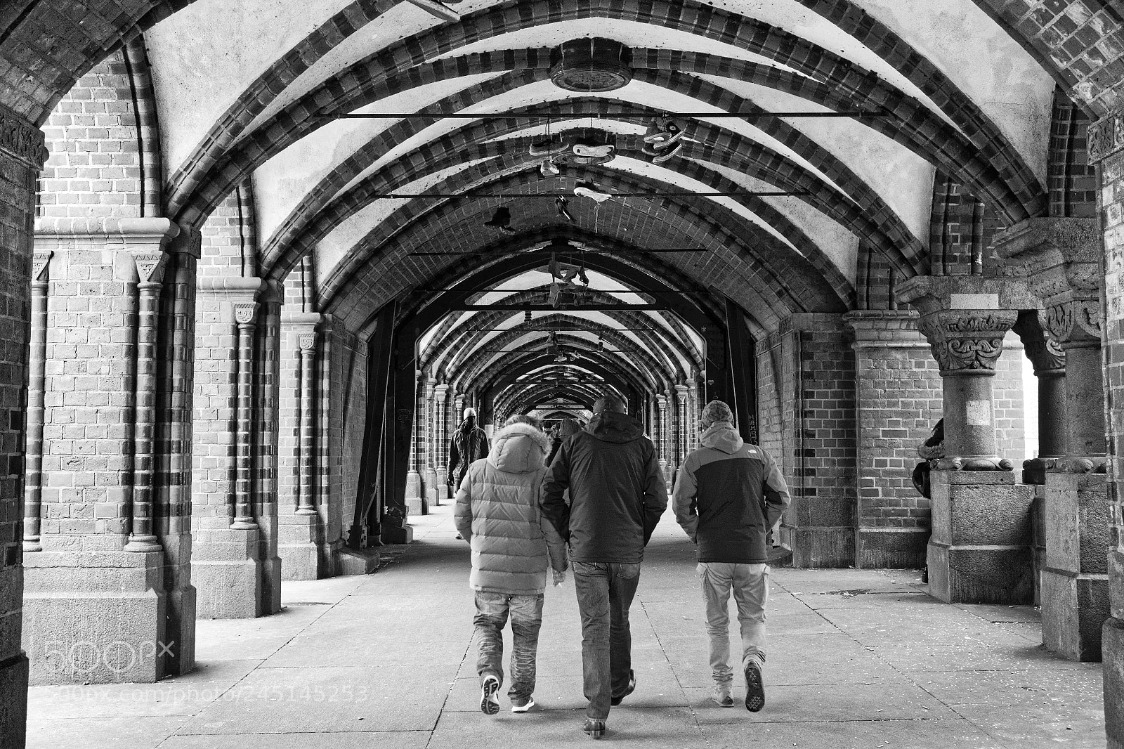 Leica M (Typ 240) sample photo. Find the sneakers photography