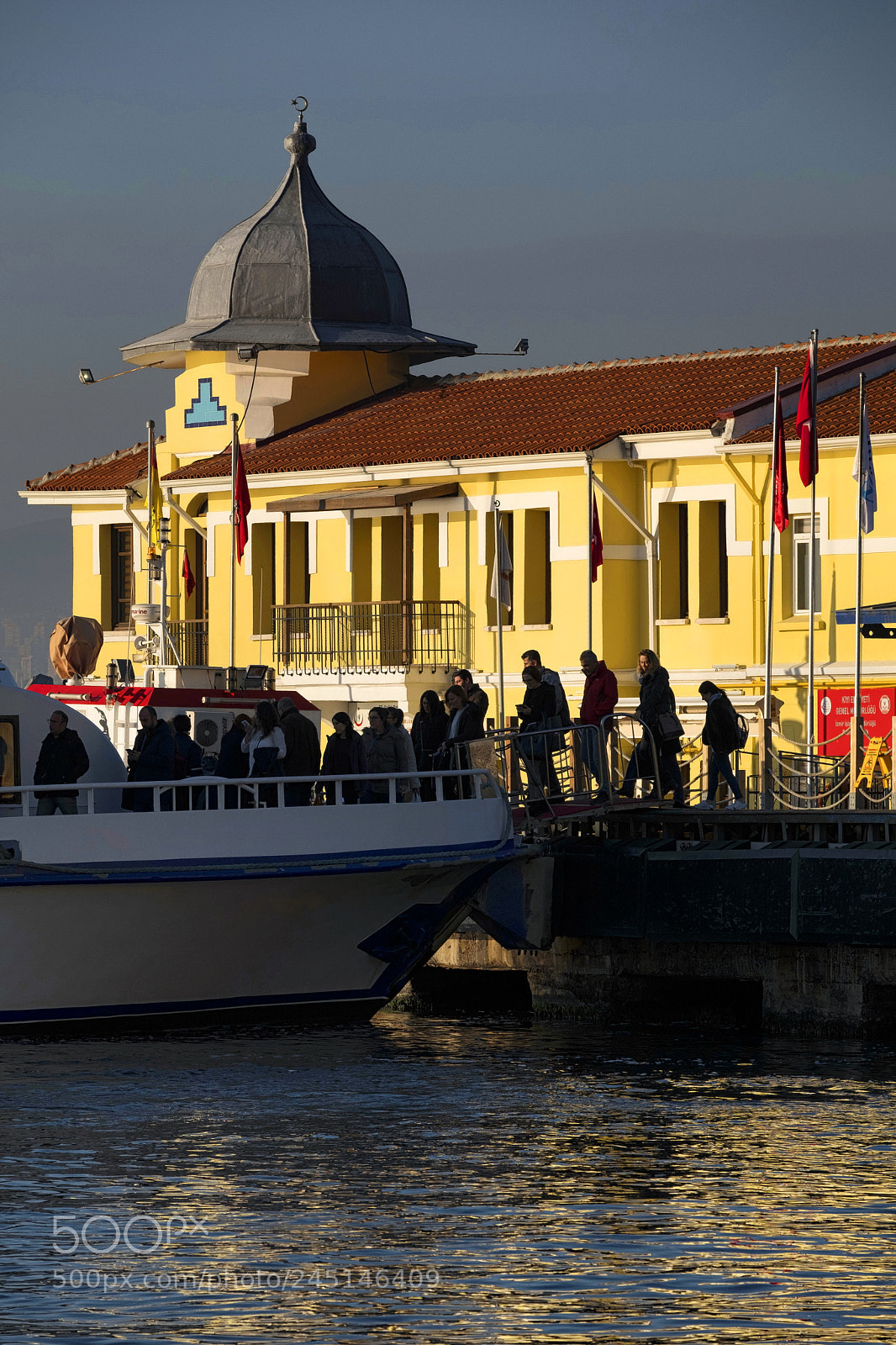 Fujifilm X-T2 sample photo. Ferry terminal dscf9220-2.jpg photography