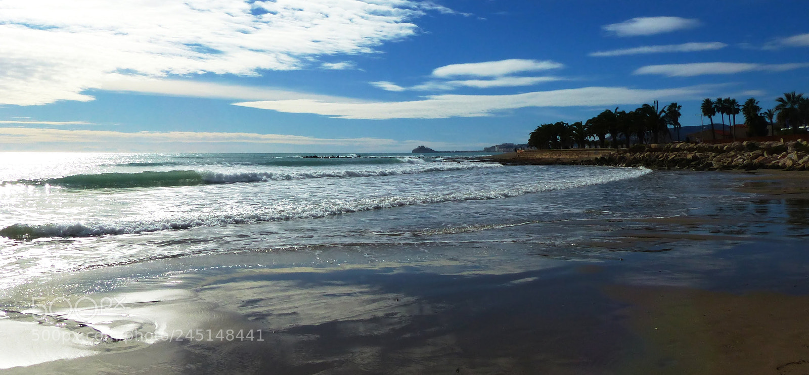 Panasonic Lumix DMC-FZ200 sample photo. From the beach el photography