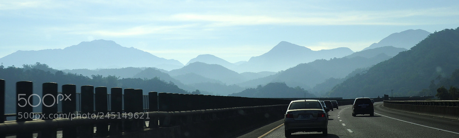 Olympus PEN-F sample photo. On the road to photography