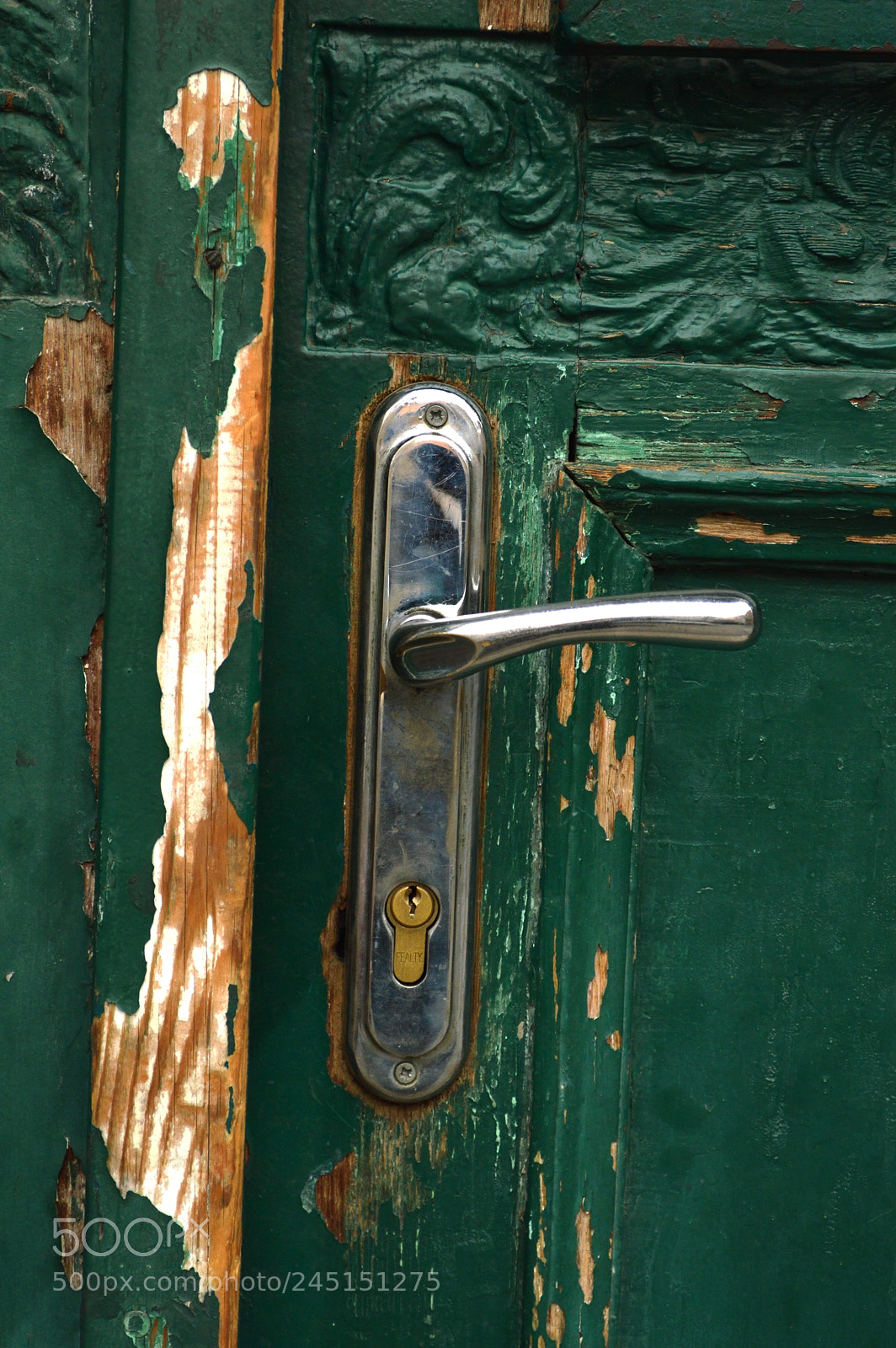 Nikon D3200 sample photo. A door photography
