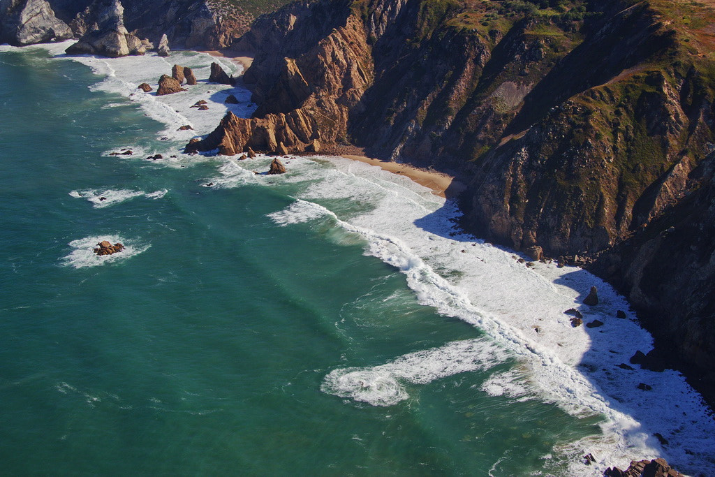 Canon EF-S 17-85mm F4-5.6 IS USM sample photo. Windowseat view along the portuguese coast photography