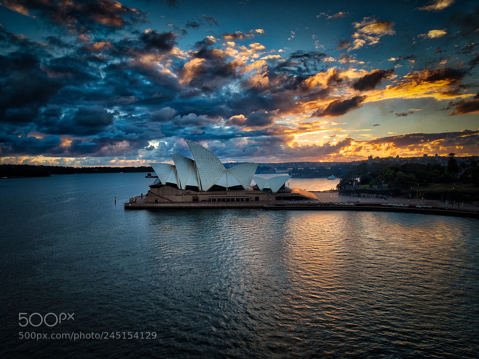 Olympus OM-D E-M1 Mark II sample photo. Sunrise over the harbour. photography