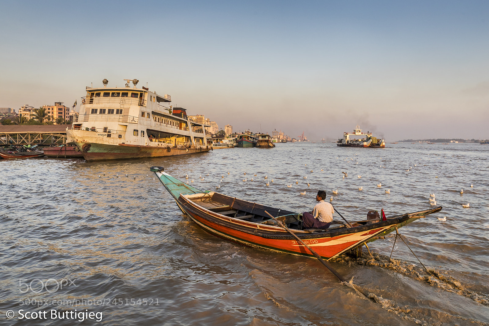 Canon EOS-1D X Mark II sample photo. Working wharfs photography