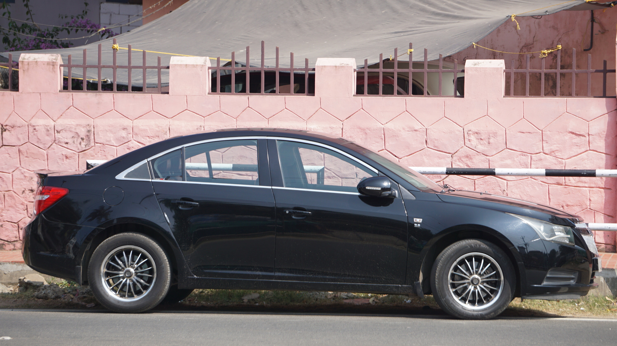 Sony FE 24-240mm F3.5-6.3 OSS sample photo. Chevrolet cruz photography
