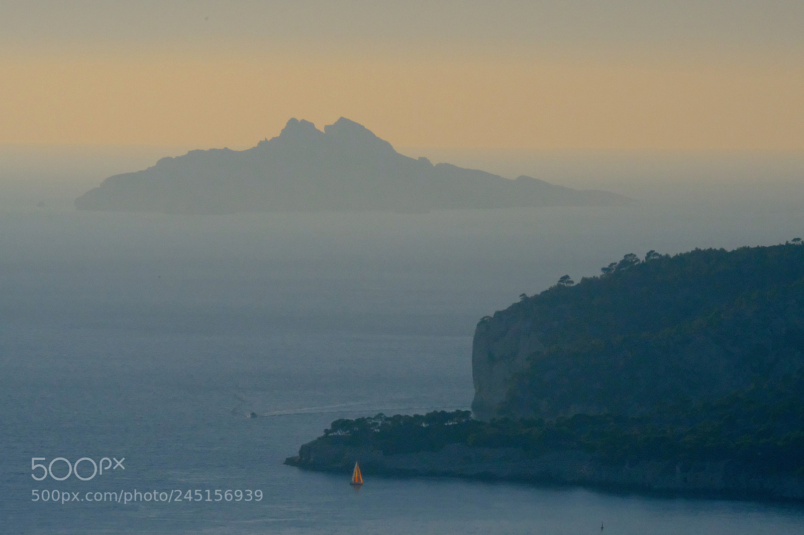 Fujifilm X-T2 sample photo. Sunset @ calanque's regional park photography