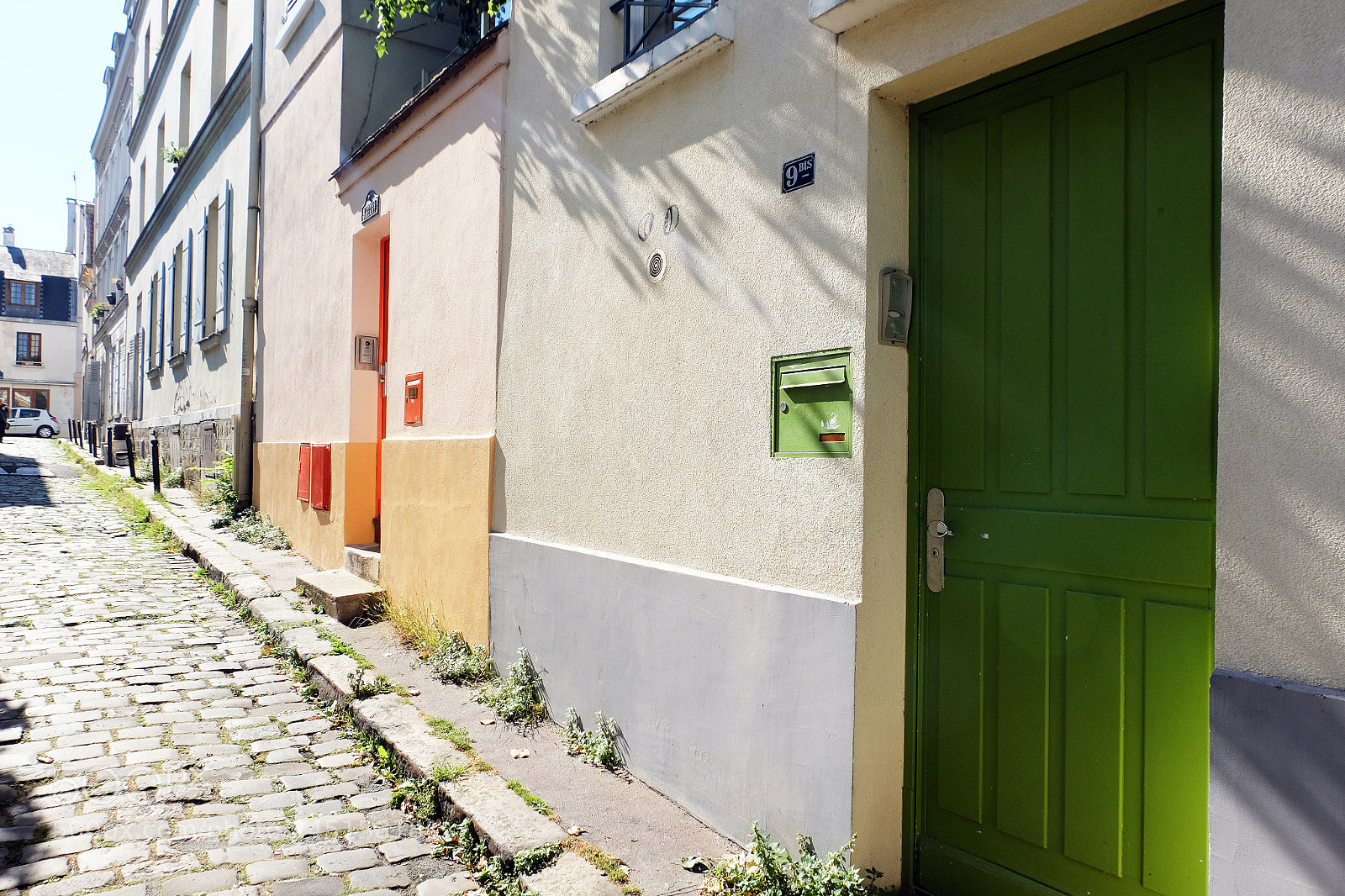 Fujifilm X-M1 sample photo. Doors, la butte aux photography