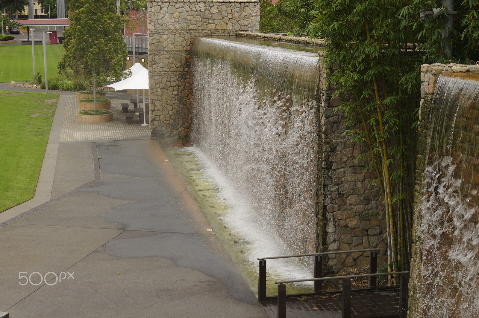 Pentax KP sample photo. Roma street parkland photography