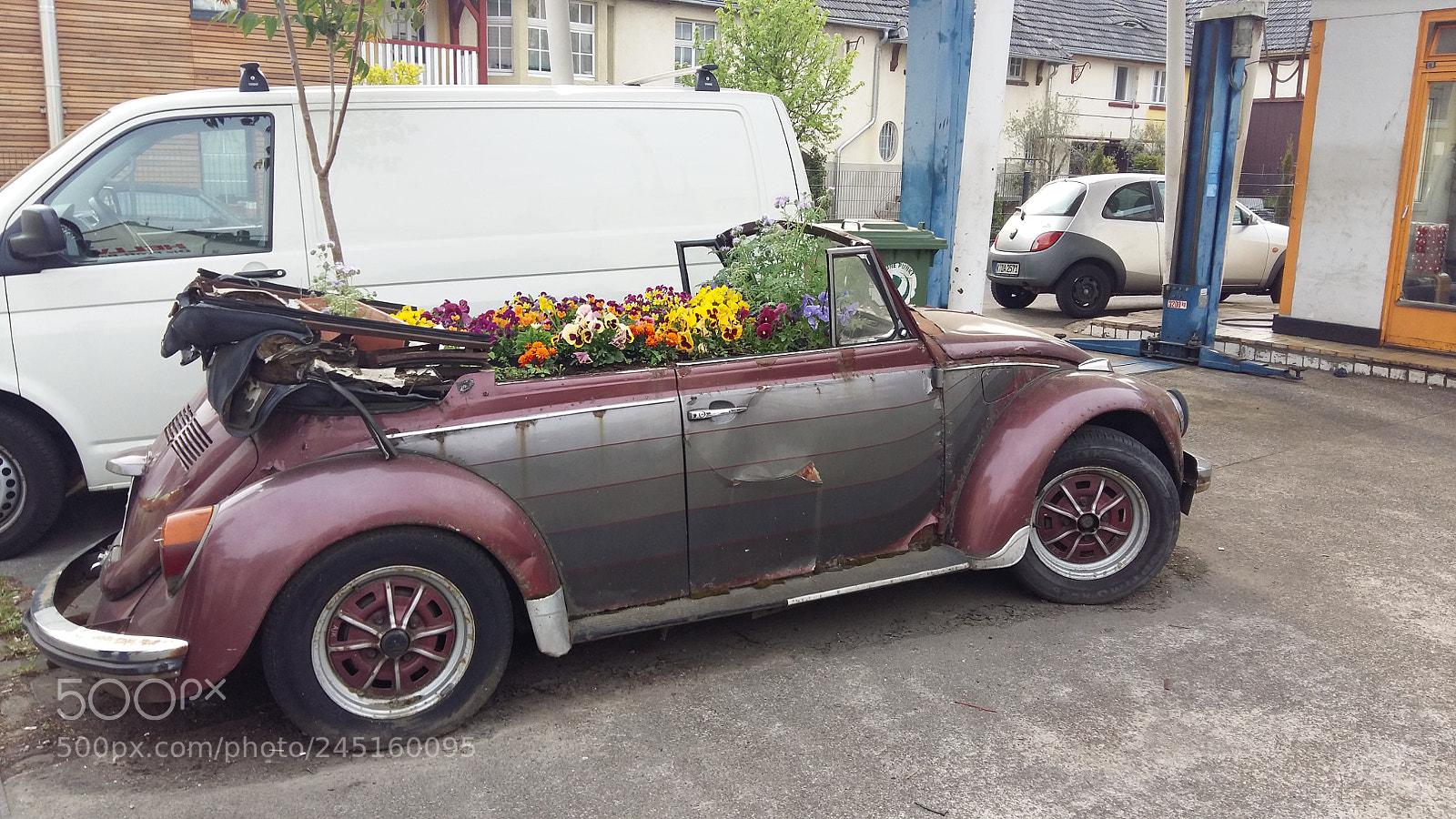 Samsung Galaxy A5 sample photo. Car garden photography