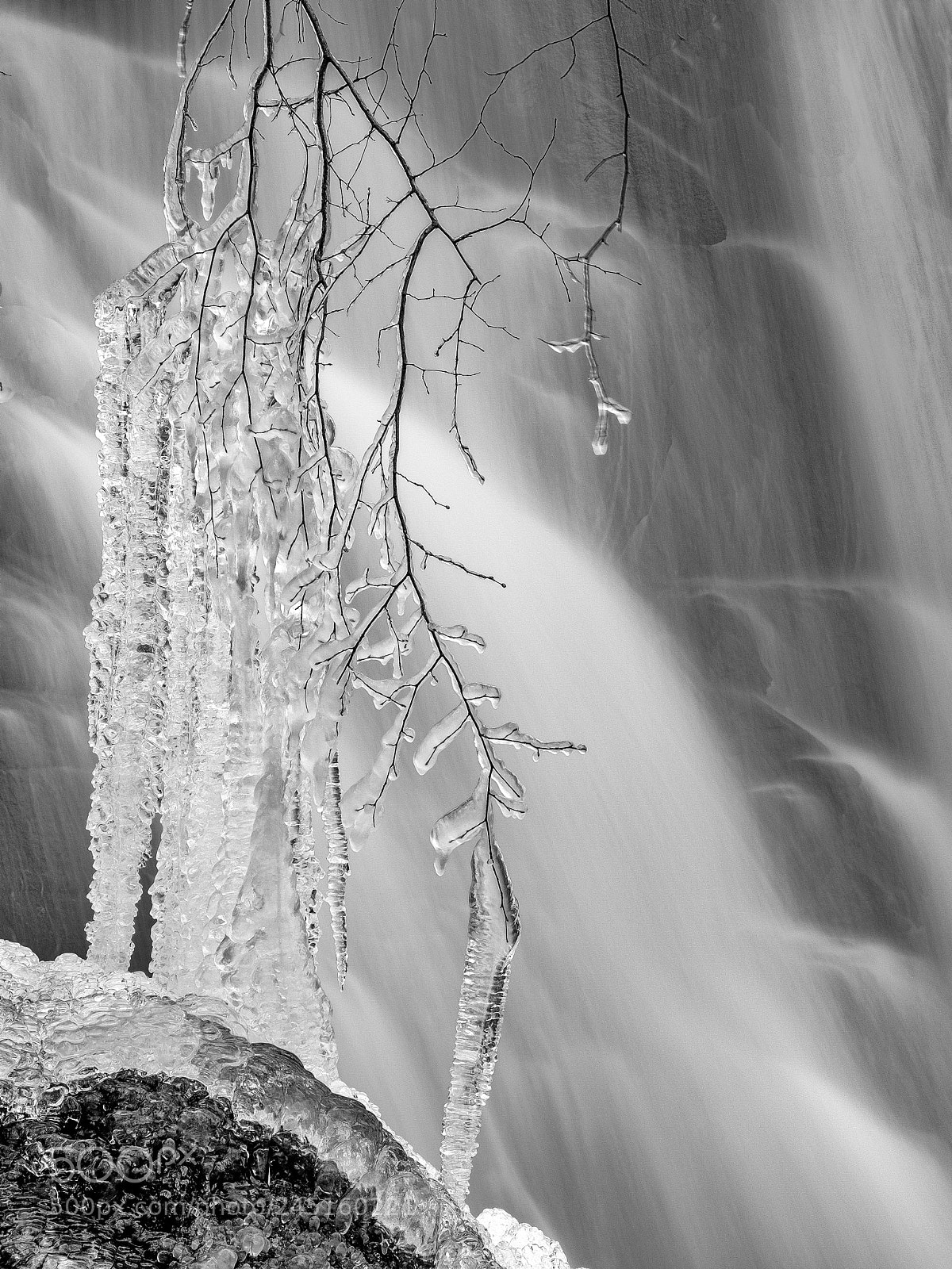 Fujifilm X-T20 sample photo. Winter at the waterfall! photography