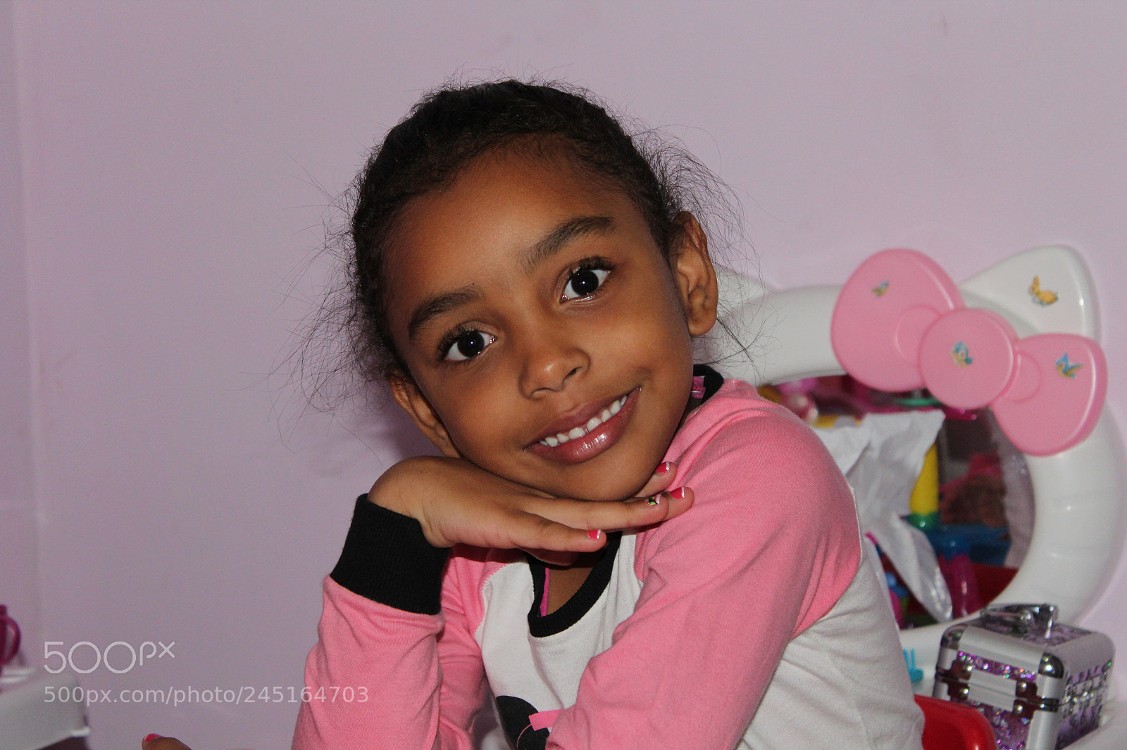 Canon EOS 1200D (EOS Rebel T5 / EOS Kiss X70 / EOS Hi) sample photo. Sorria gatinha photography