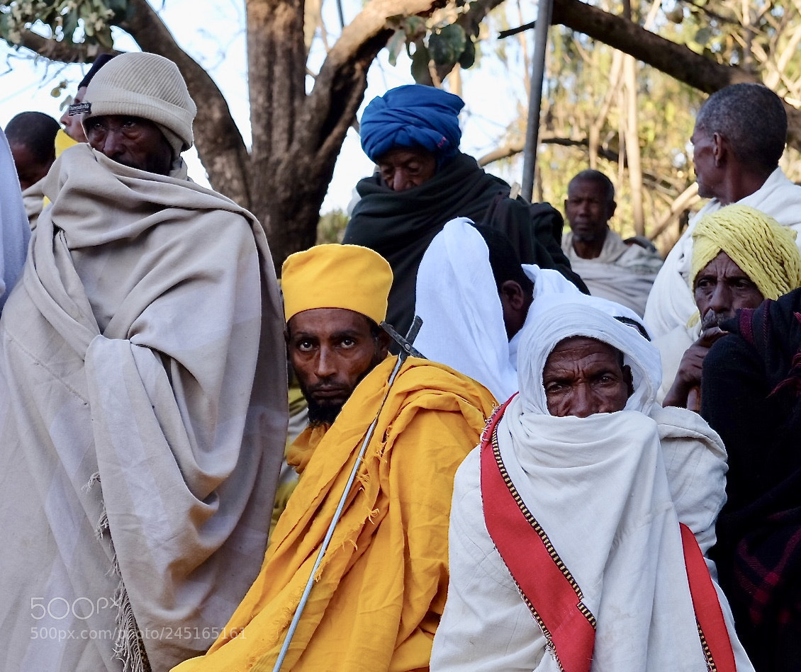 Fujifilm X-T1 sample photo. Ethiopia lalibela, more worshippers photography