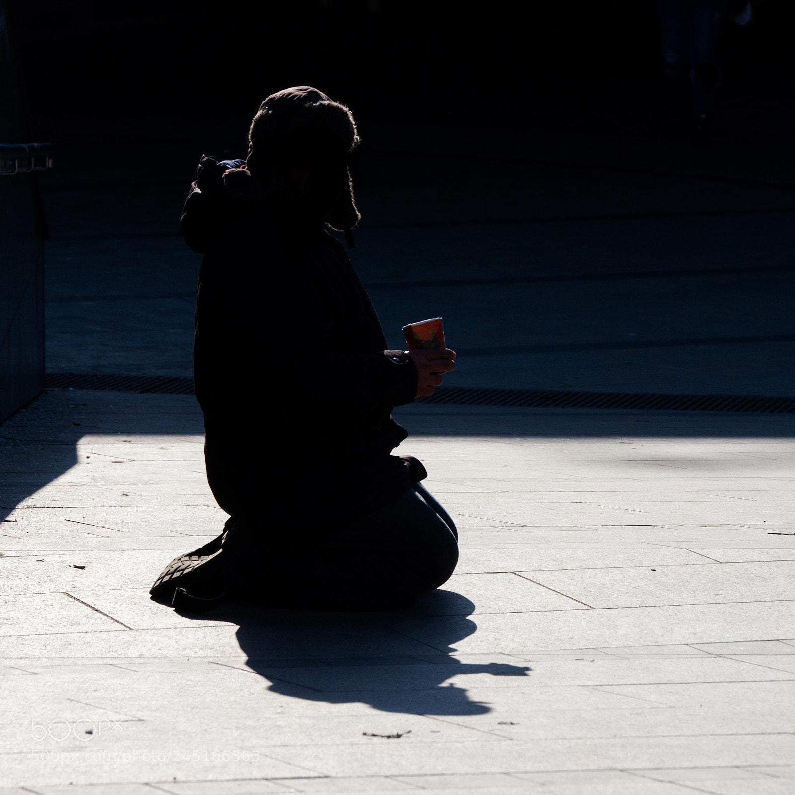 Panasonic Lumix DMC-GH4 sample photo. 21st century begging photography