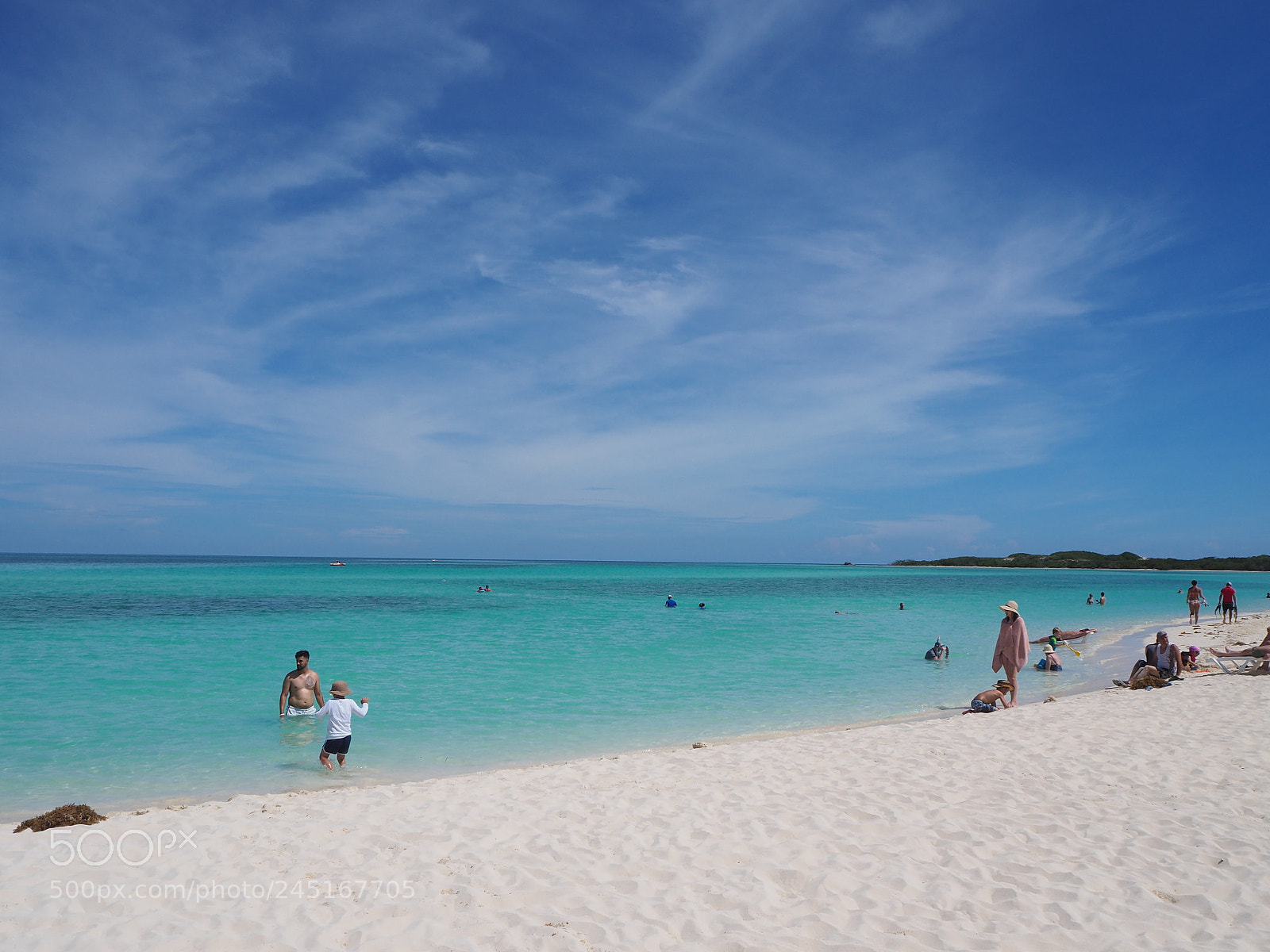 Olympus OM-D E-M10 II sample photo. Cayo coco, cuba photography