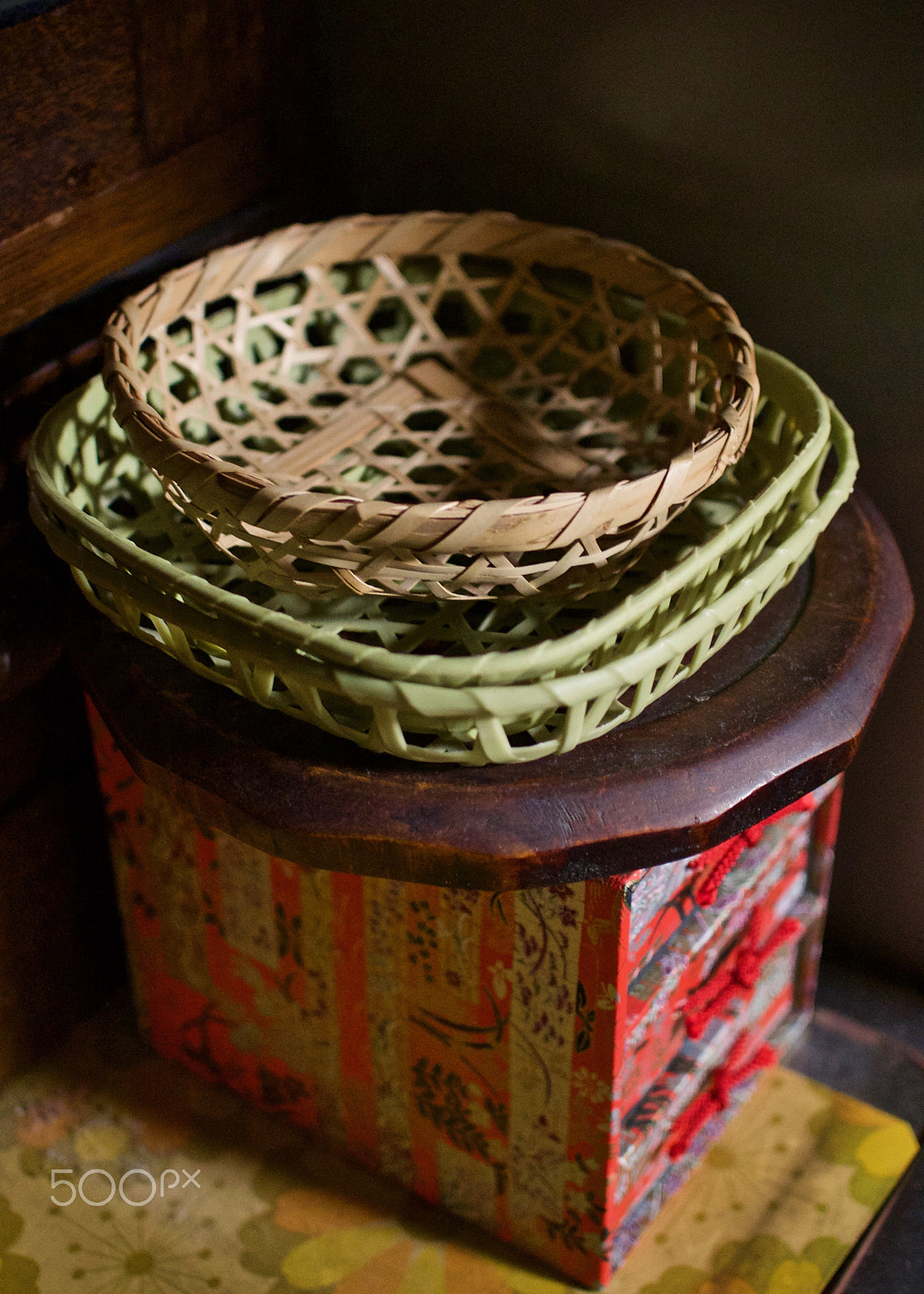 Nikon 1 J2 sample photo. Kitchen corner baskets photography