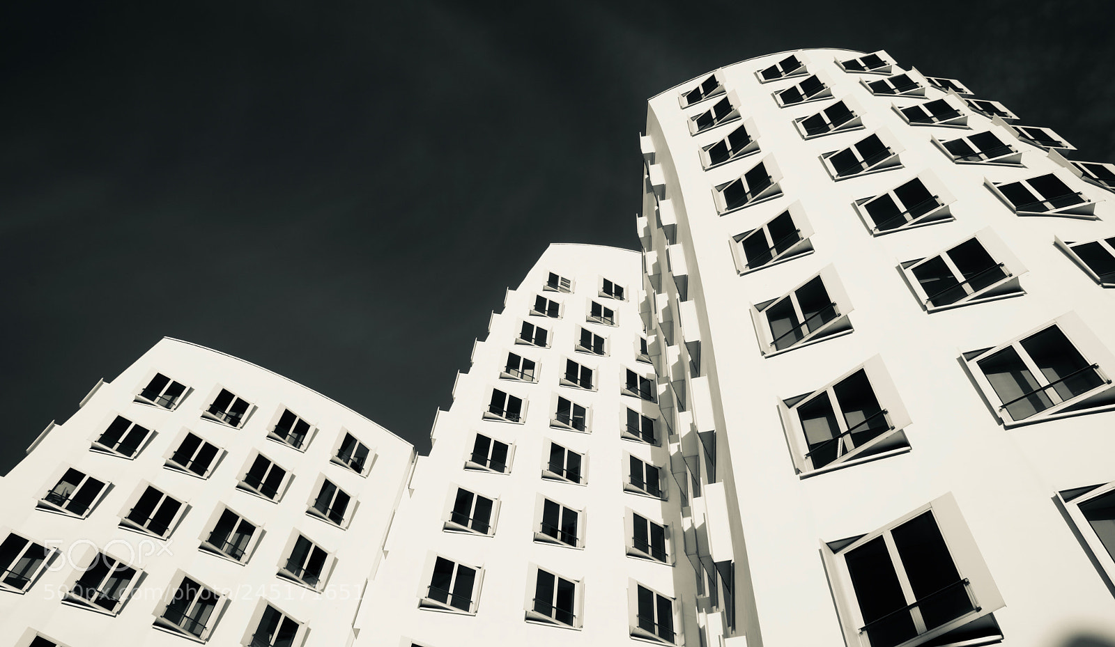 Sony a7 II sample photo. The gehry buildings of photography
