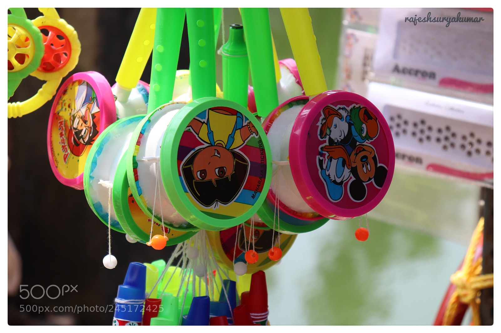 Canon EOS 200D (EOS Rebel SL2 / EOS Kiss X9) sample photo. Toys photography