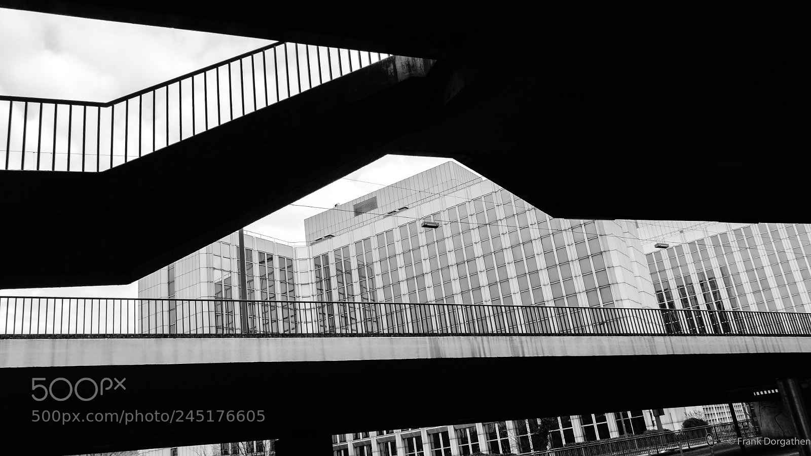 Sony Cyber-shot DSC-RX10 II sample photo. Kniebrücke photography